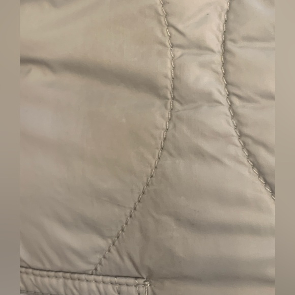 Wilfred free, women’s size medium, quilted shirt jacket (not black) - Picture 9 of 14